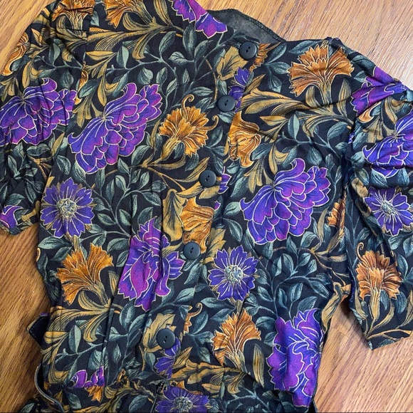 Vintage 90’s Floral Dress Belted Short Sleeve Dress 90’s does 50’s Size Small - Picture 13 of 13